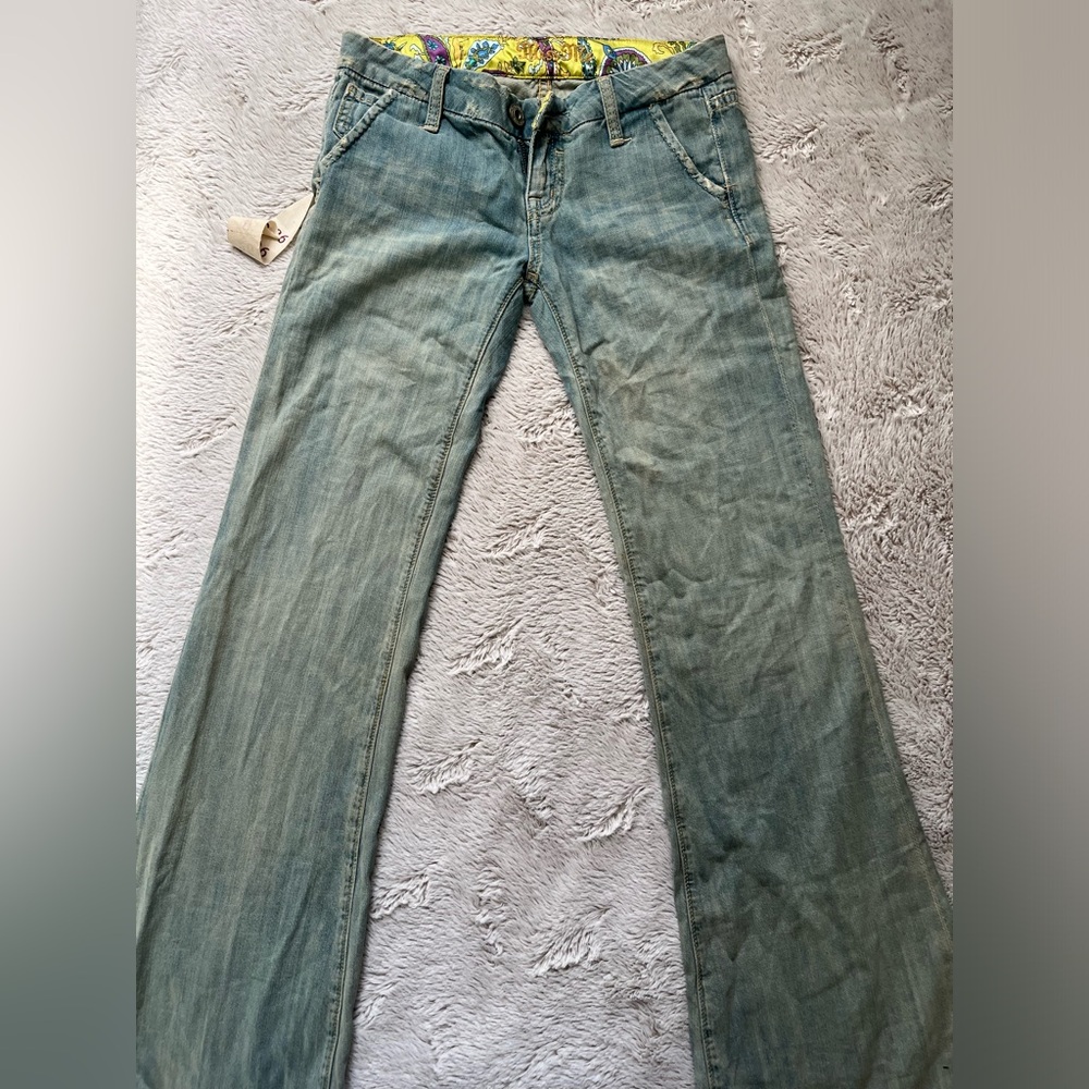 Vintage wash Miss Me jeans flare low rise